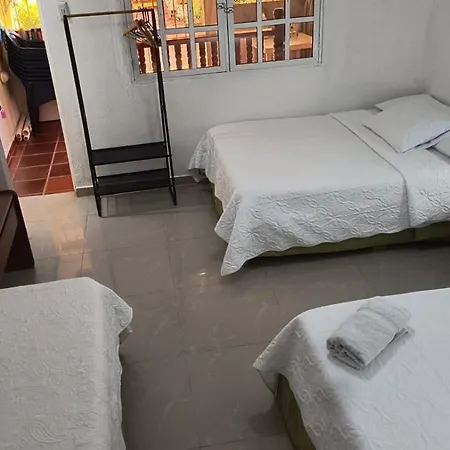 Casa De Americas Hostal *